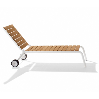 Teak Lounge